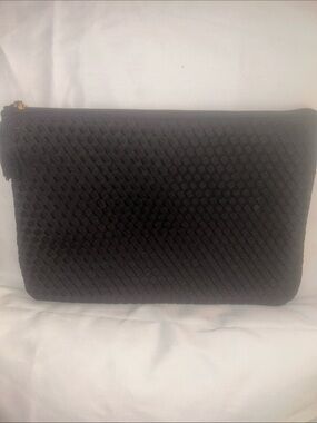 Americana by Sharif Black Woven Zip Pouch — Clutch